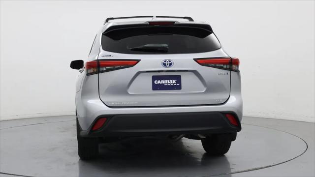2022 Toyota Highlander Hybrid XLE