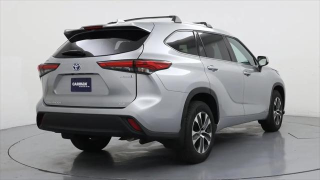 2022 Toyota Highlander Hybrid XLE