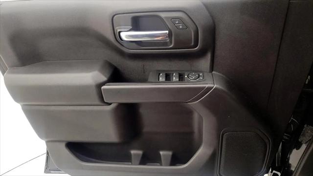 2022 Chevrolet Silverado 1500 2WD Crew Cab Short Bed Custom