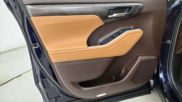 2022 Toyota Highlander Platinum