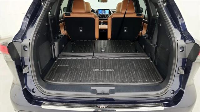 2022 Toyota Highlander Platinum