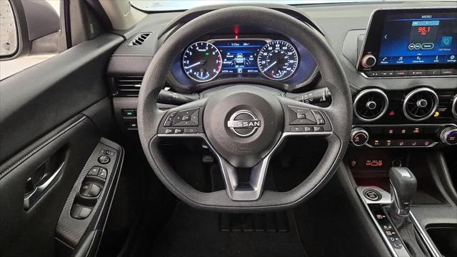 2024 Nissan Sentra SV Xtronic CVT