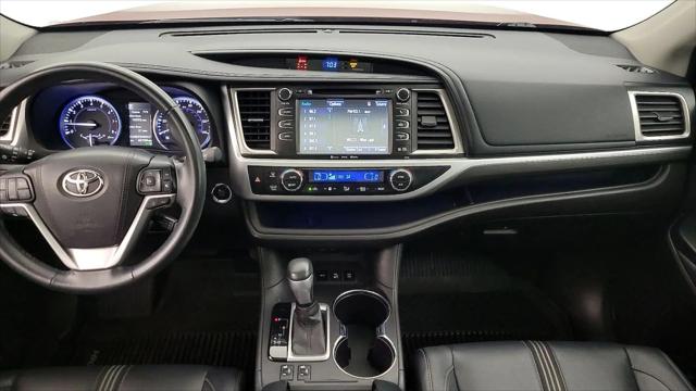 2018 Toyota Highlander SE