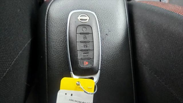 2024 Nissan Versa 1.6 SR