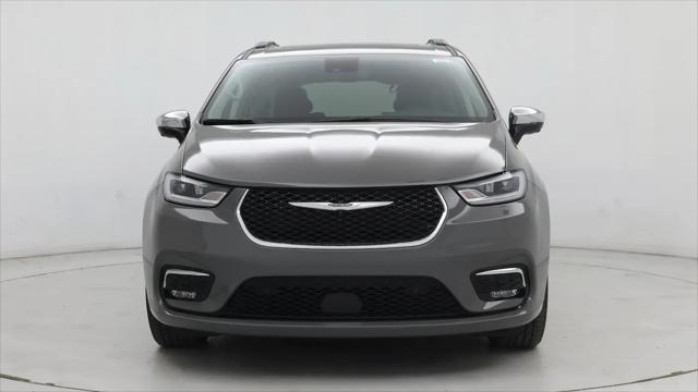 2023 Chrysler Pacifica Limited AWD