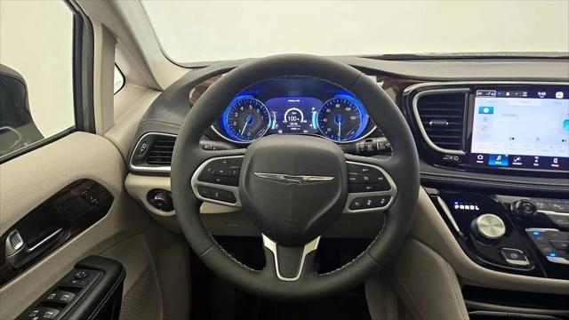 2023 Chrysler Pacifica Limited AWD