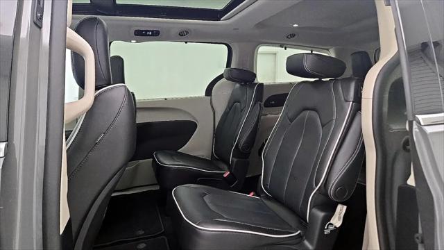 2023 Chrysler Pacifica Limited AWD