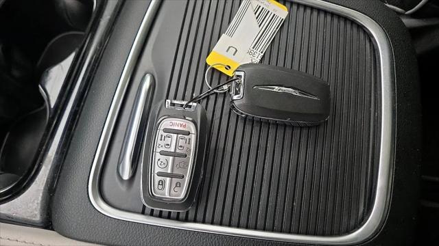 2023 Chrysler Pacifica Limited AWD