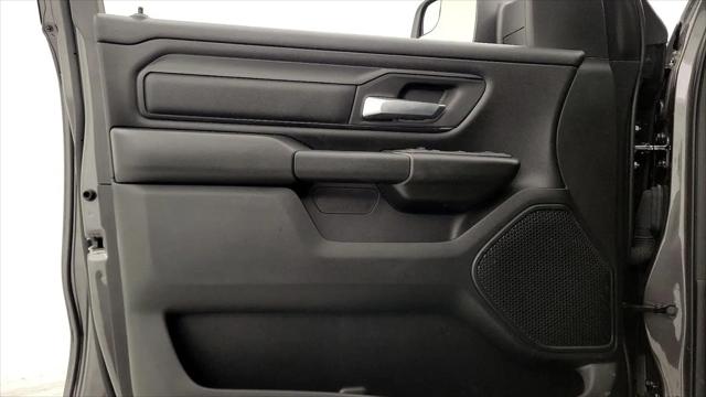 2025 Ram 1500 Tradesman Crew Cab 4x4 5'7" Box