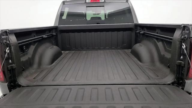 2025 Ram 1500 Tradesman Crew Cab 4x4 5'7" Box