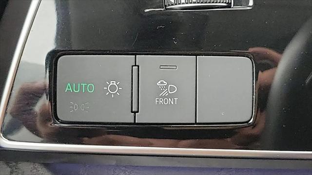 2022 Audi Q8 Premium 55 TFSI quattro Tiptronic