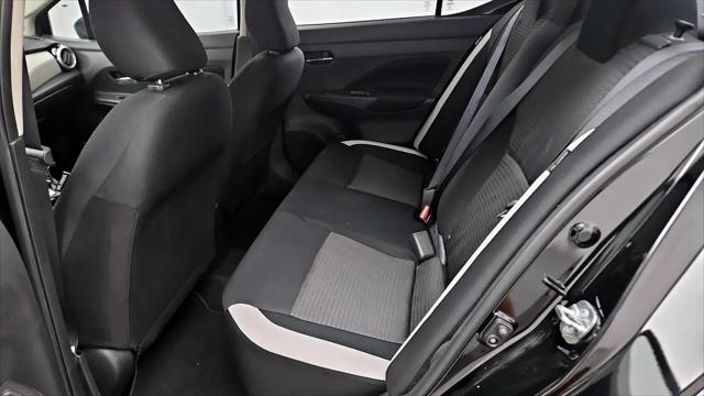 2021 Nissan Versa SV Xtronic CVT