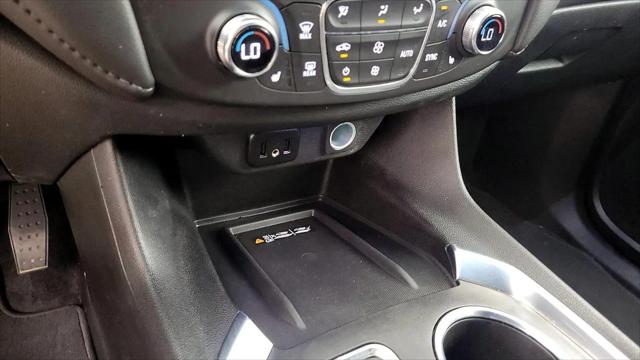 2023 Chevrolet Traverse AWD LT Cloth
