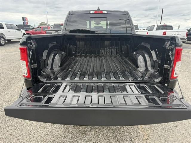 2022 Ram 1500 Lone Star Crew Cab 4x4 5'7" Box