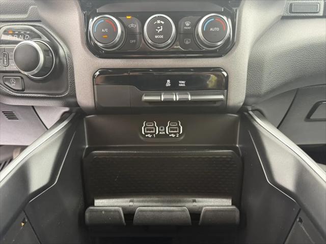 2022 Ram 1500 Lone Star Crew Cab 4x4 5'7" Box