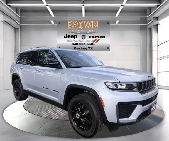 2026 Jeep Grand Cherokee L Altitude 4x4 for sale in Devine, TX