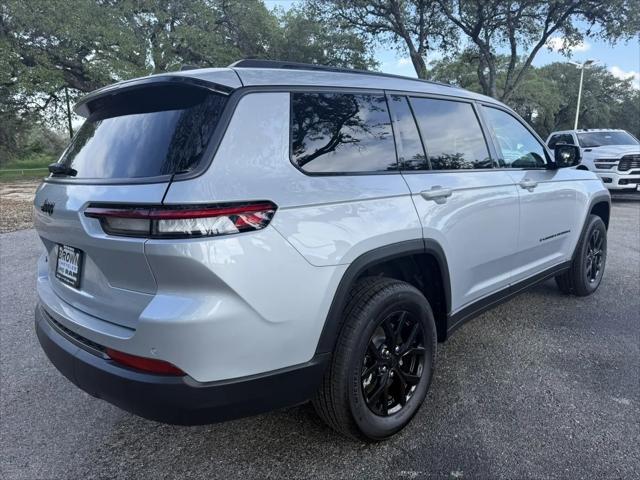 2026 Jeep Grand Cherokee L Altitude 4x4