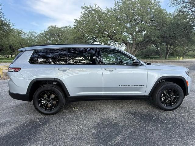 2026 Jeep Grand Cherokee L Altitude 4x4