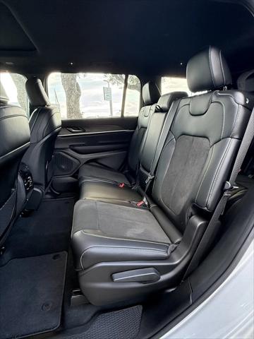 2026 Jeep Grand Cherokee L Altitude 4x4