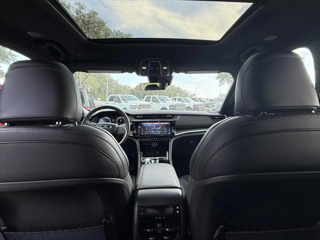 2026 Jeep Grand Cherokee L Altitude 4x4