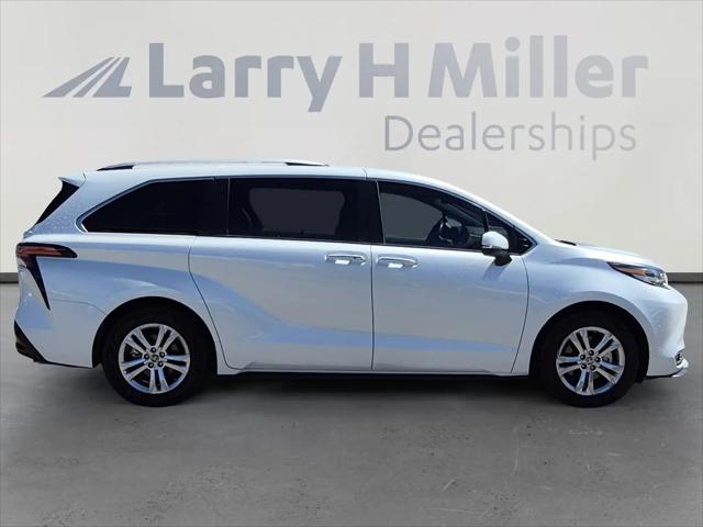 2022 Toyota Sienna Platinum