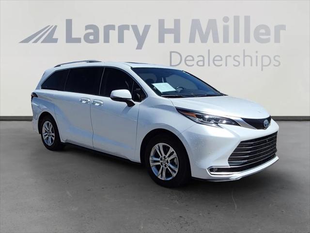 2022 Toyota Sienna Platinum