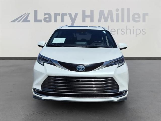 2022 Toyota Sienna Platinum
