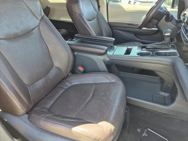 2022 Toyota Sienna Platinum