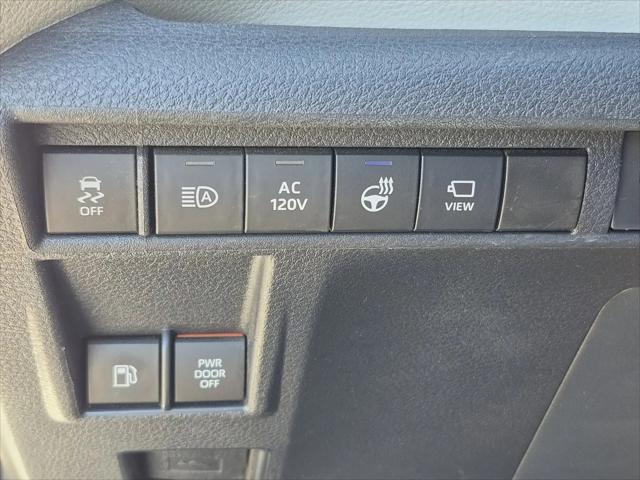 2022 Toyota Sienna Platinum