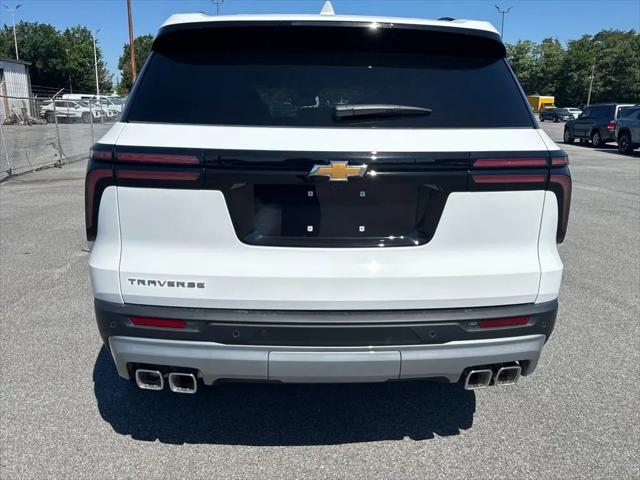 2026 Chevrolet Traverse FWD LT