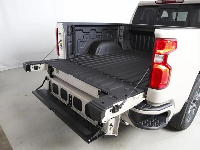 2026 Chevrolet Silverado 1500 4WD Crew Cab Short Bed RST