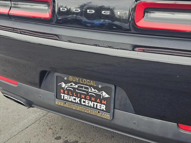 2015 Dodge Challenger SXT Plus