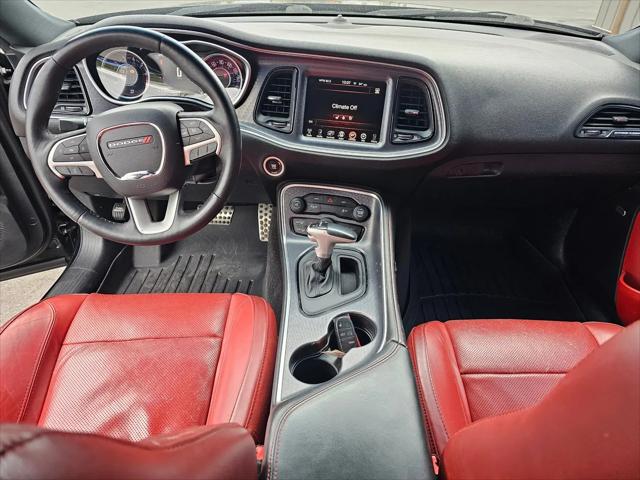 2015 Dodge Challenger SXT Plus