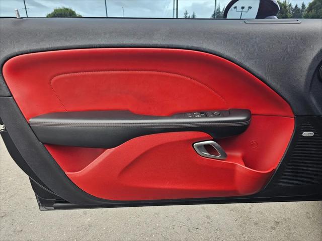 2015 Dodge Challenger SXT Plus