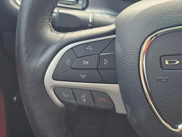 2015 Dodge Challenger SXT Plus