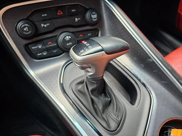 2015 Dodge Challenger SXT Plus