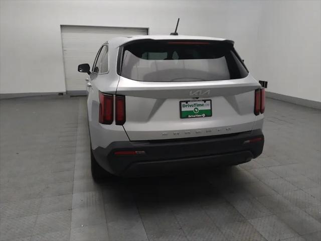 2022 Kia Sorento LX