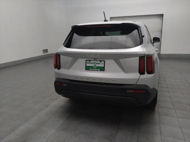 2022 Kia Sorento LX