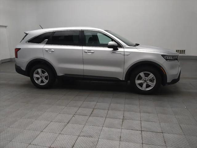 2022 Kia Sorento LX