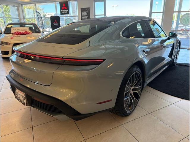 2020 Porsche Taycan Turbo