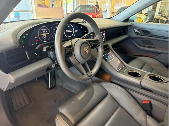 2020 Porsche Taycan Turbo