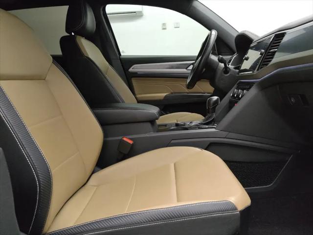 2022 Volkswagen Atlas Cross Sport 3.6L V6 SEL R-Line