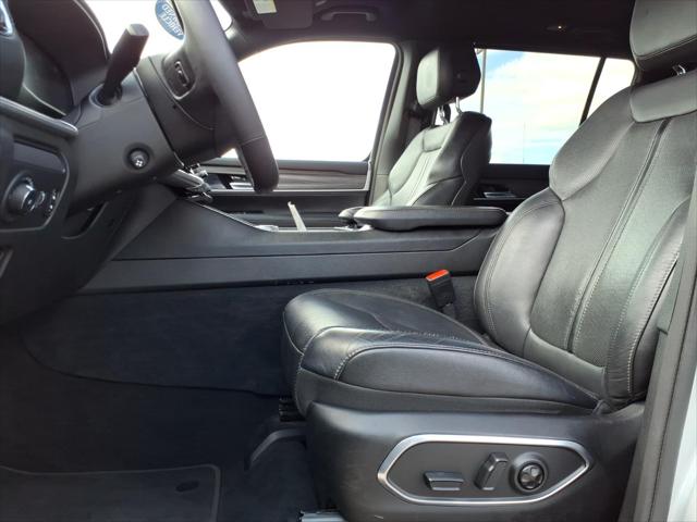 2024 Jeep Wagoneer Series II 4x2