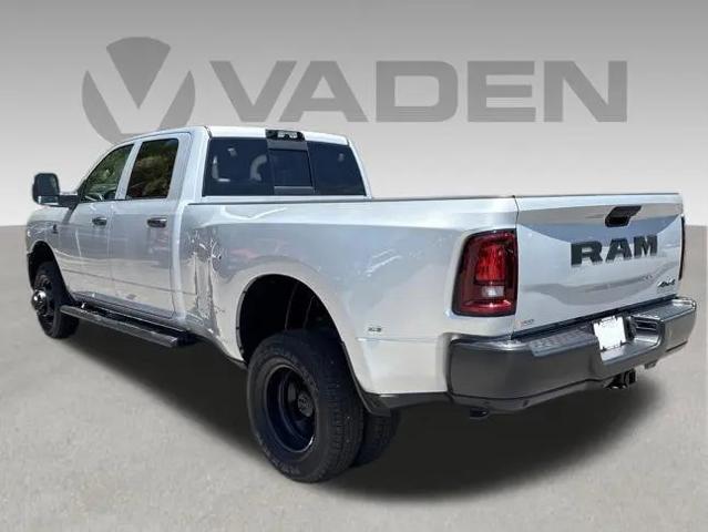 2026 Ram 3500 Tradesman Crew Cab 4x4 8 Box