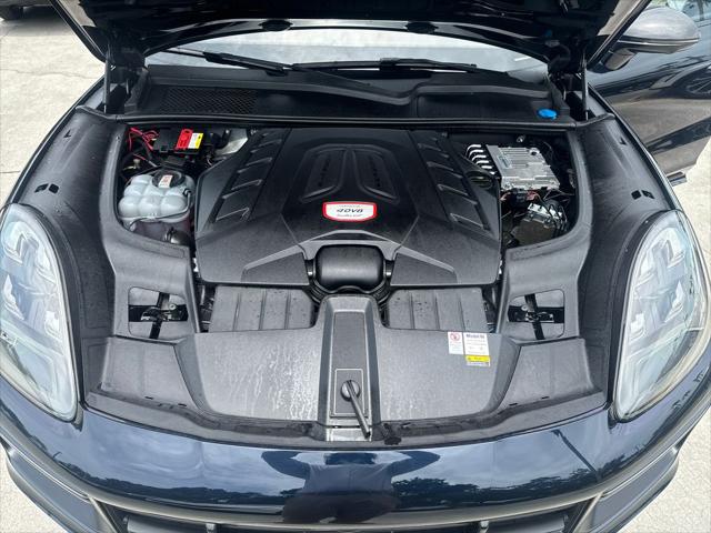 2022 Porsche Cayenne Turbo GT