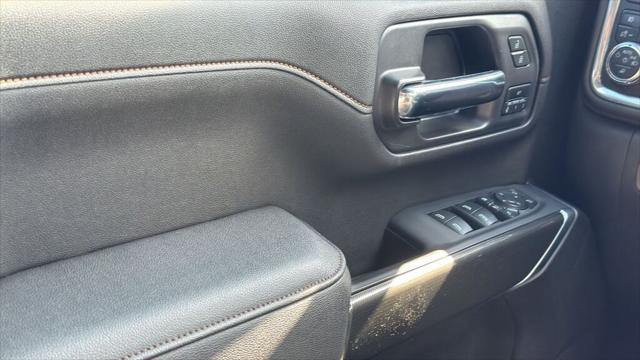 2022 GMC Sierra 2500HD 4WD Crew Cab Standard Bed AT4