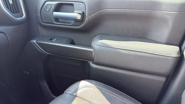 2022 GMC Sierra 2500HD 4WD Crew Cab Standard Bed AT4
