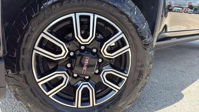 2022 GMC Sierra 2500HD 4WD Crew Cab Standard Bed AT4