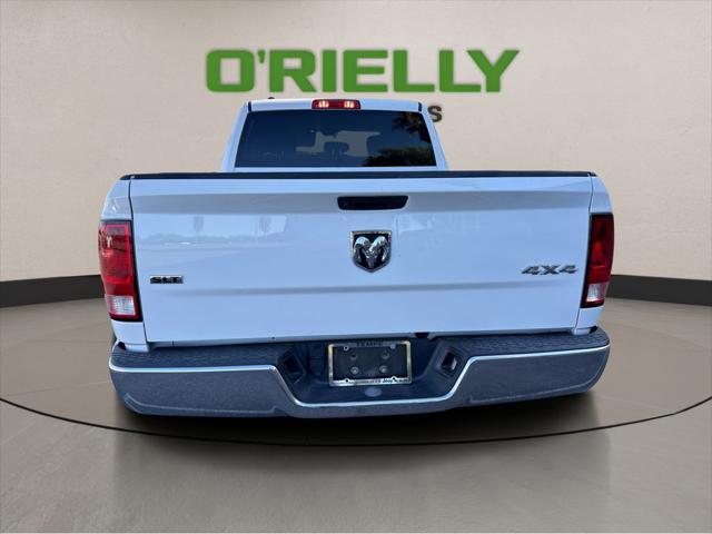 2022 Ram 1500 Classic SLT Crew Cab 4x4 6'4" Box