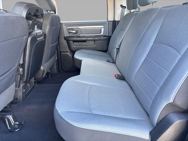 2022 Ram 1500 Classic SLT Crew Cab 4x4 6'4" Box